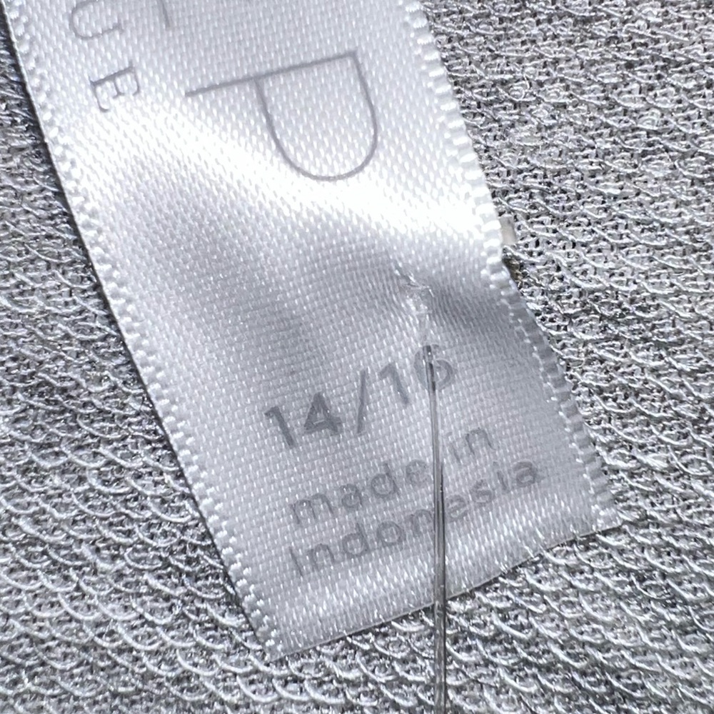 CACIQUE | NWT GRAY PAJAMA TOP WITH BOLD LOGO BLOCK LETTERING - Picture 8 of 10